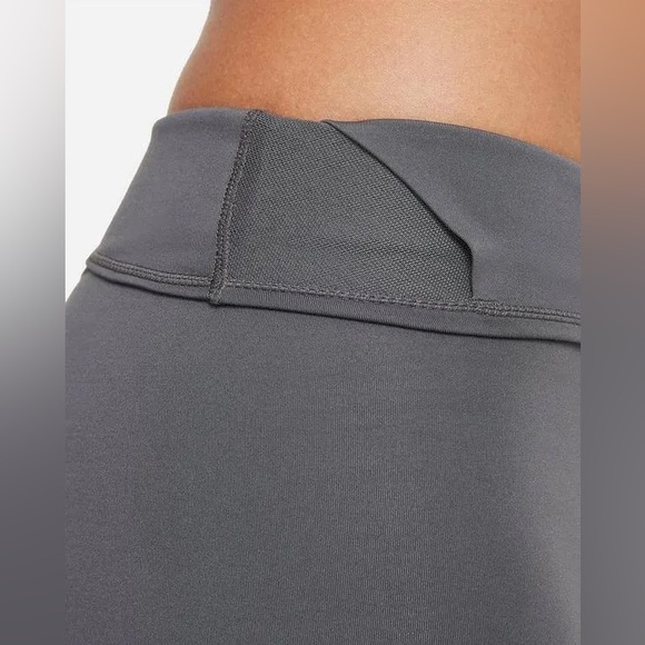 NWT Nike One Lux Dri-Fit Full Length 11" Mid-Rise Leggings - Picture 6 of 15